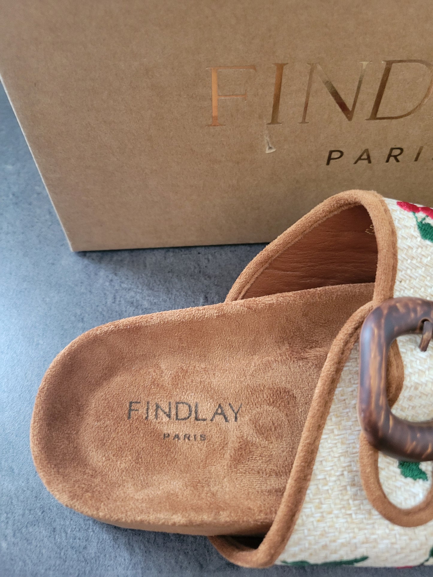 Sandales brodés Findlay Paris