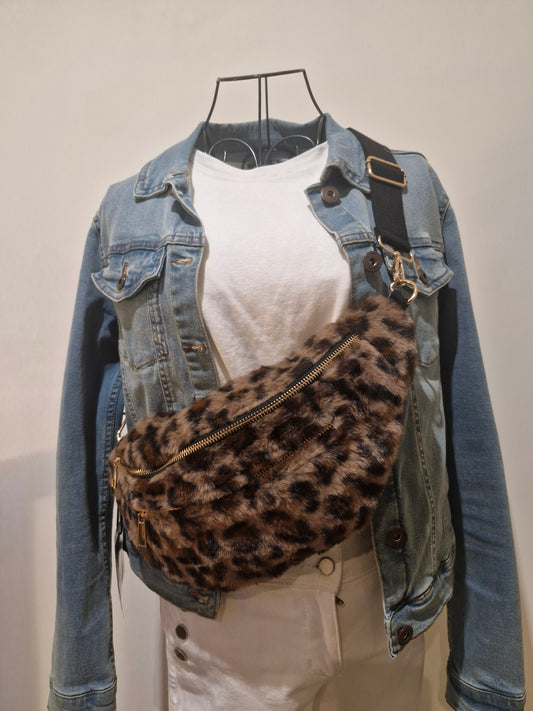 Grand sac banane en fausse fourrure léopard 🐆