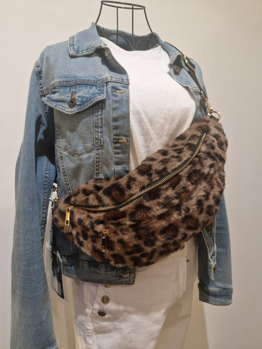 Grand sac banane en fausse fourrure léopard 🐆